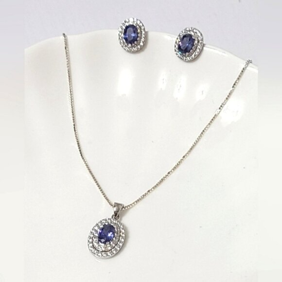 Vintage Jewelry - Vintage Elegant Sterling Silver Blue Sapphire Double Halo Stud Earrings Necklace